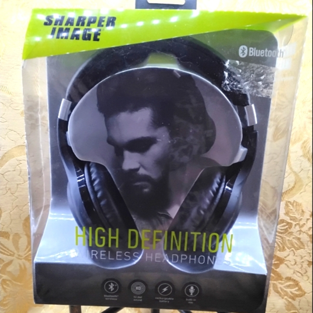 Sharper Image Sbt524bk High Definition Wireless Bluetooth Headphones Black